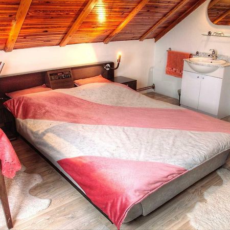 Apartman Maryla Ratkovica Esterno foto