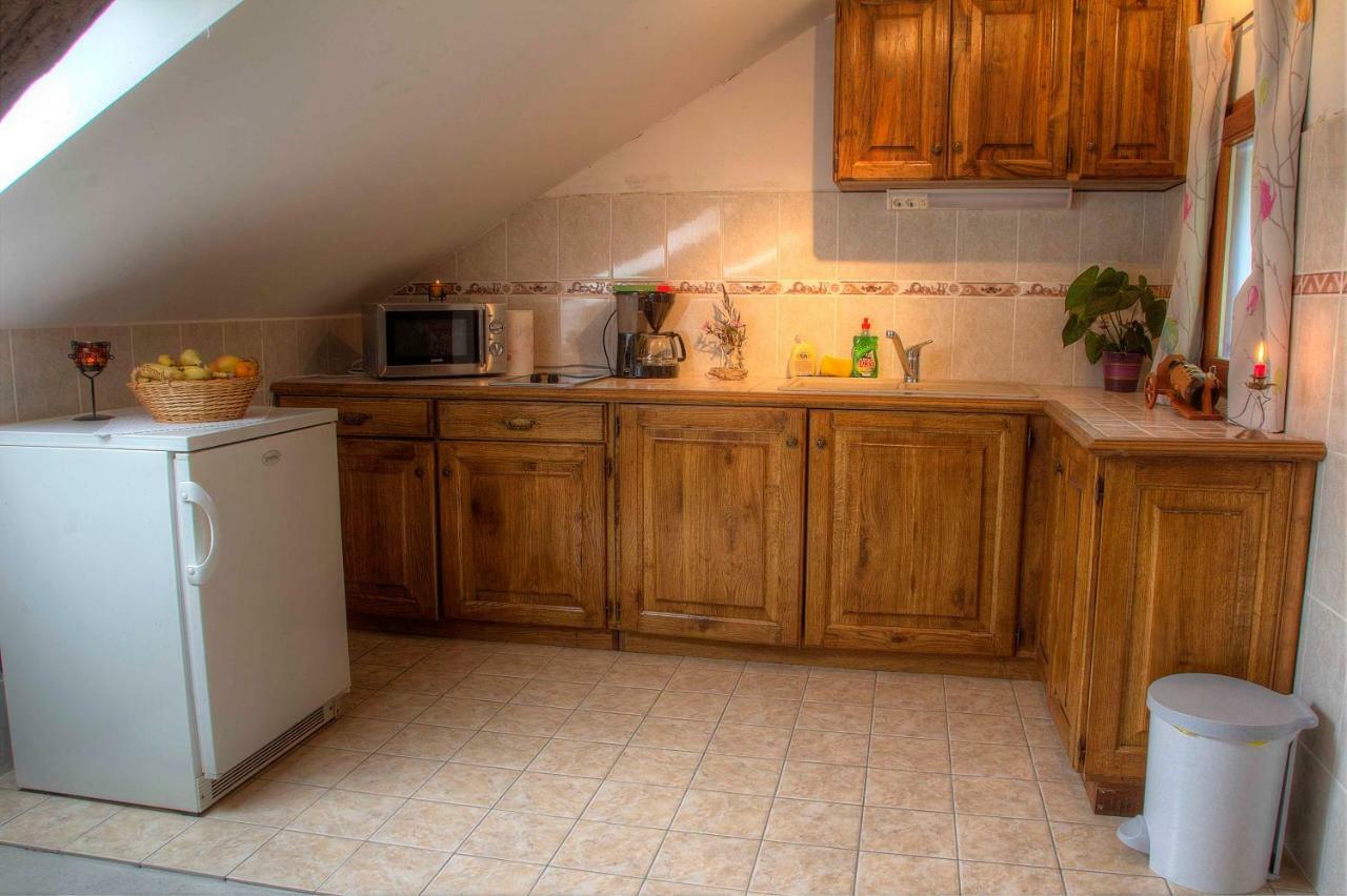 Apartman Maryla Ratkovica Esterno foto